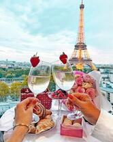 Без бренда «Свидание на фоне Эйфелевой башки» в Воронеже