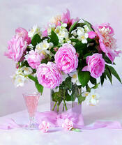 Без бренда «Нежный букетик с розами и настойка» в Воронеже